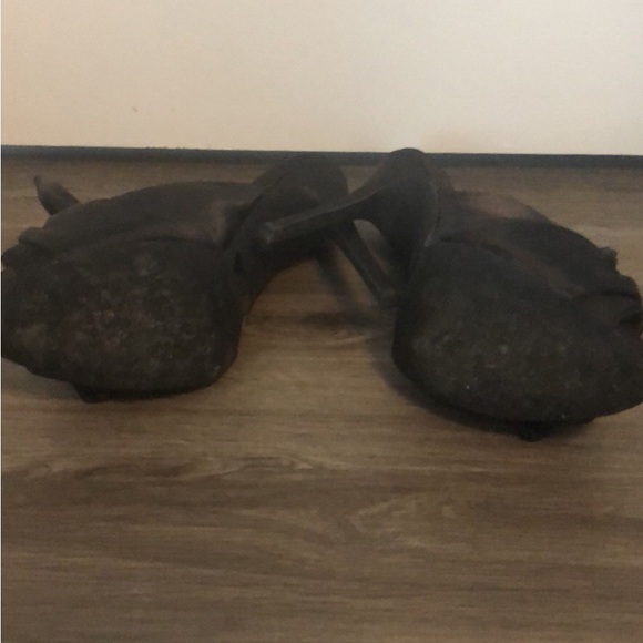 Black Heels - Picture 2 of 3